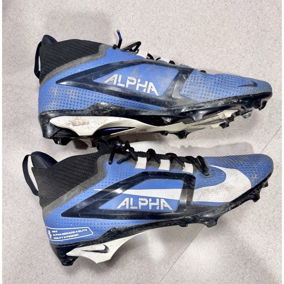 Athletic_Shoes